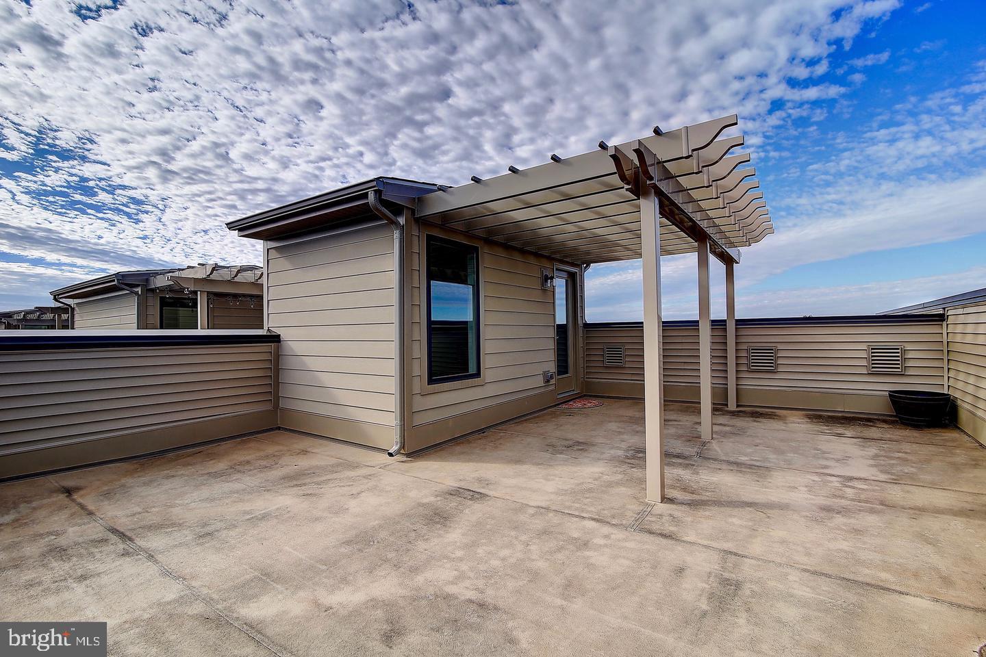 20551 MILBRIDGE TER