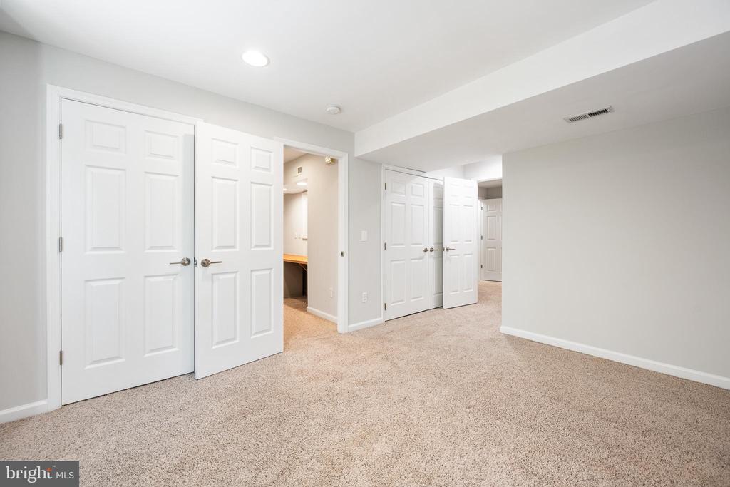 18640 Potomac Station Dr