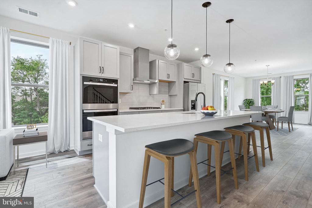 46169 Woodpecker Sq