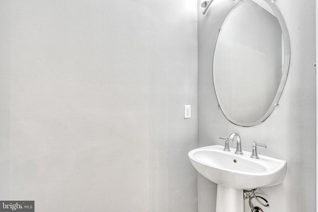 25240 WHIPPOORWILL TER