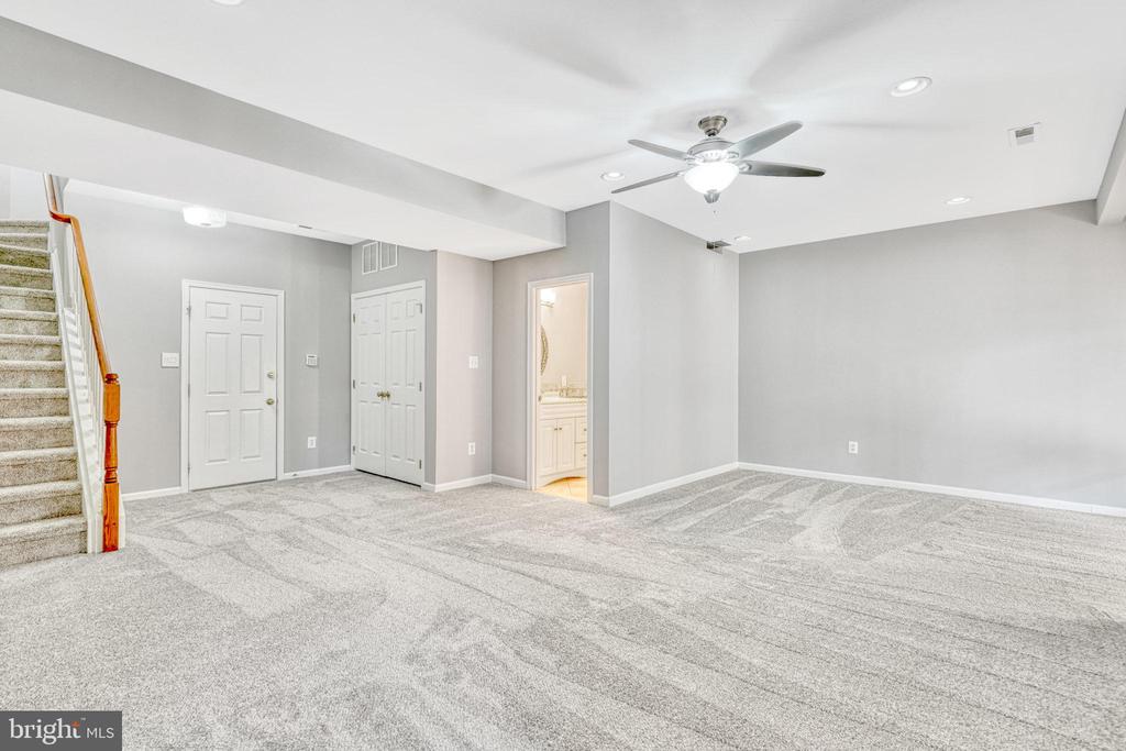 25240 WHIPPOORWILL TER