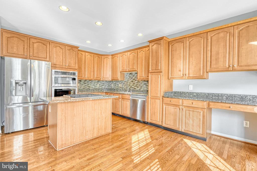25240 WHIPPOORWILL TER
