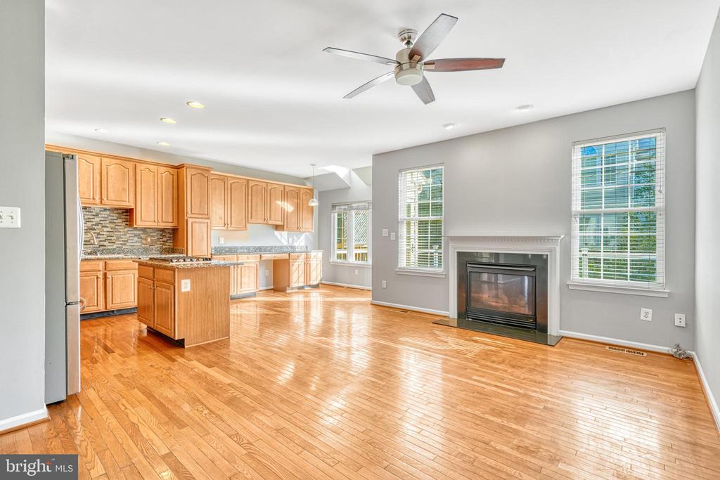 25240 WHIPPOORWILL TER