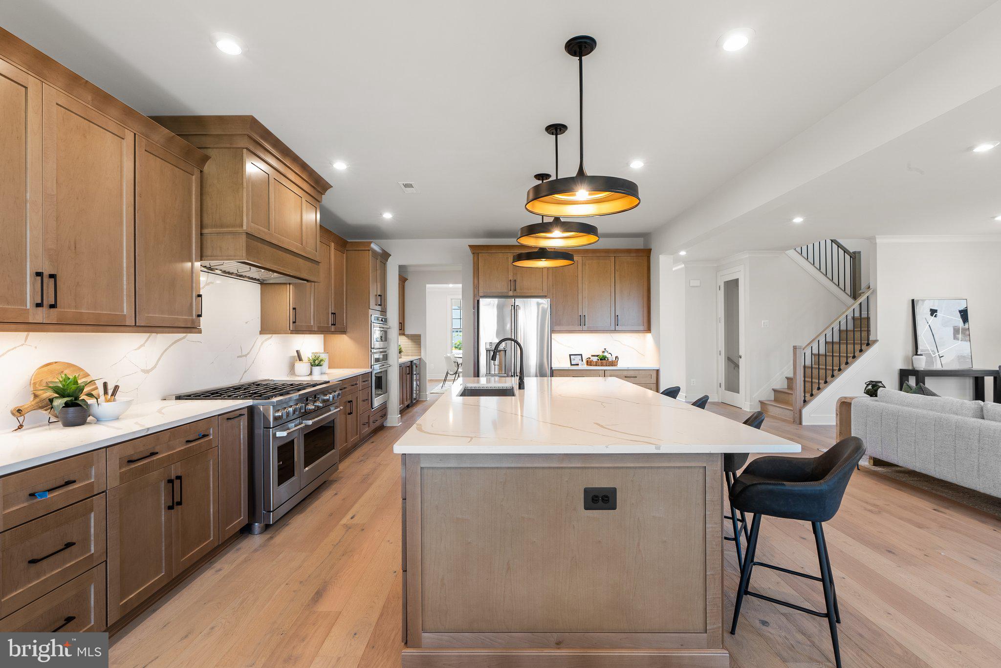 1002 Kalaris Pl SE
