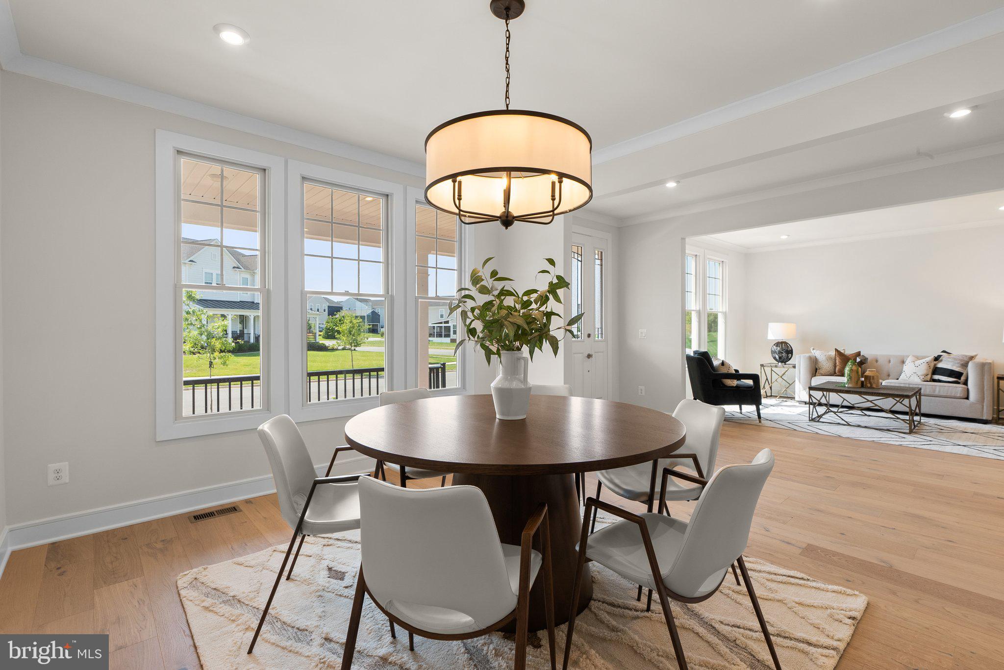 1002 Kalaris Pl SE