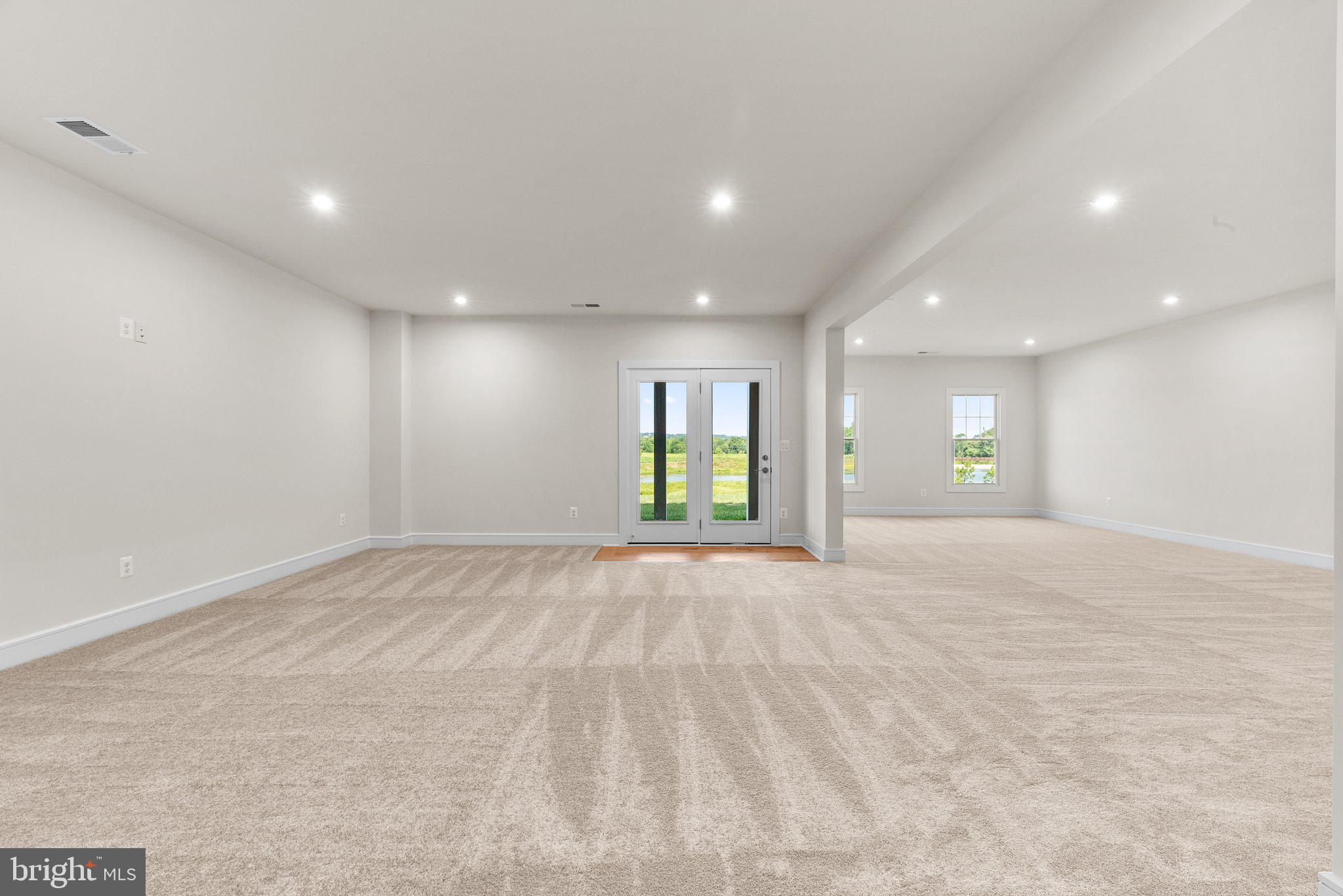 1002 Kalaris Pl SE