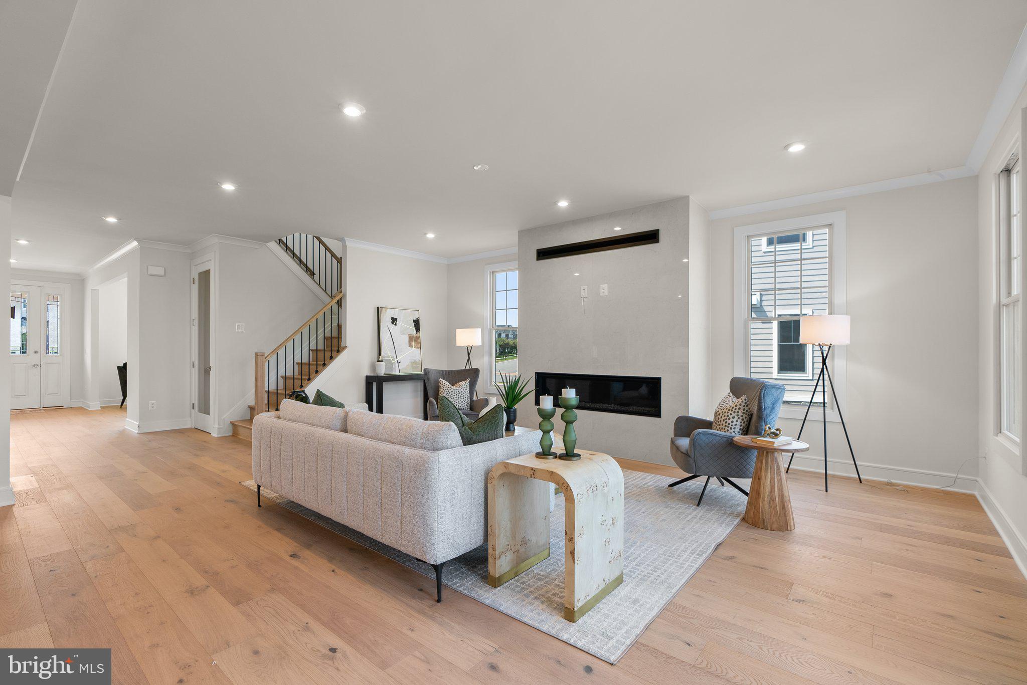 1002 Kalaris Pl SE