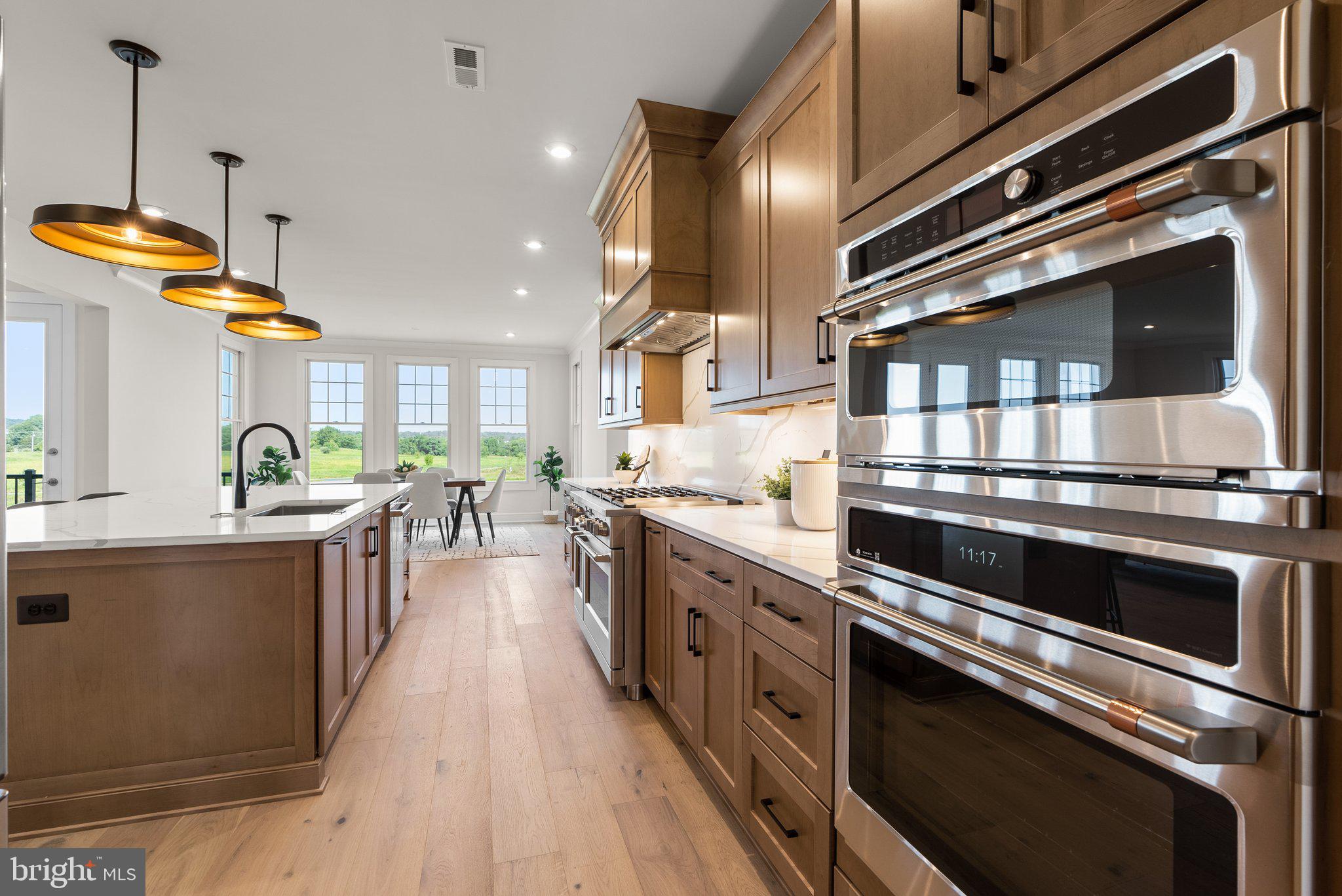 1002 Kalaris Pl SE