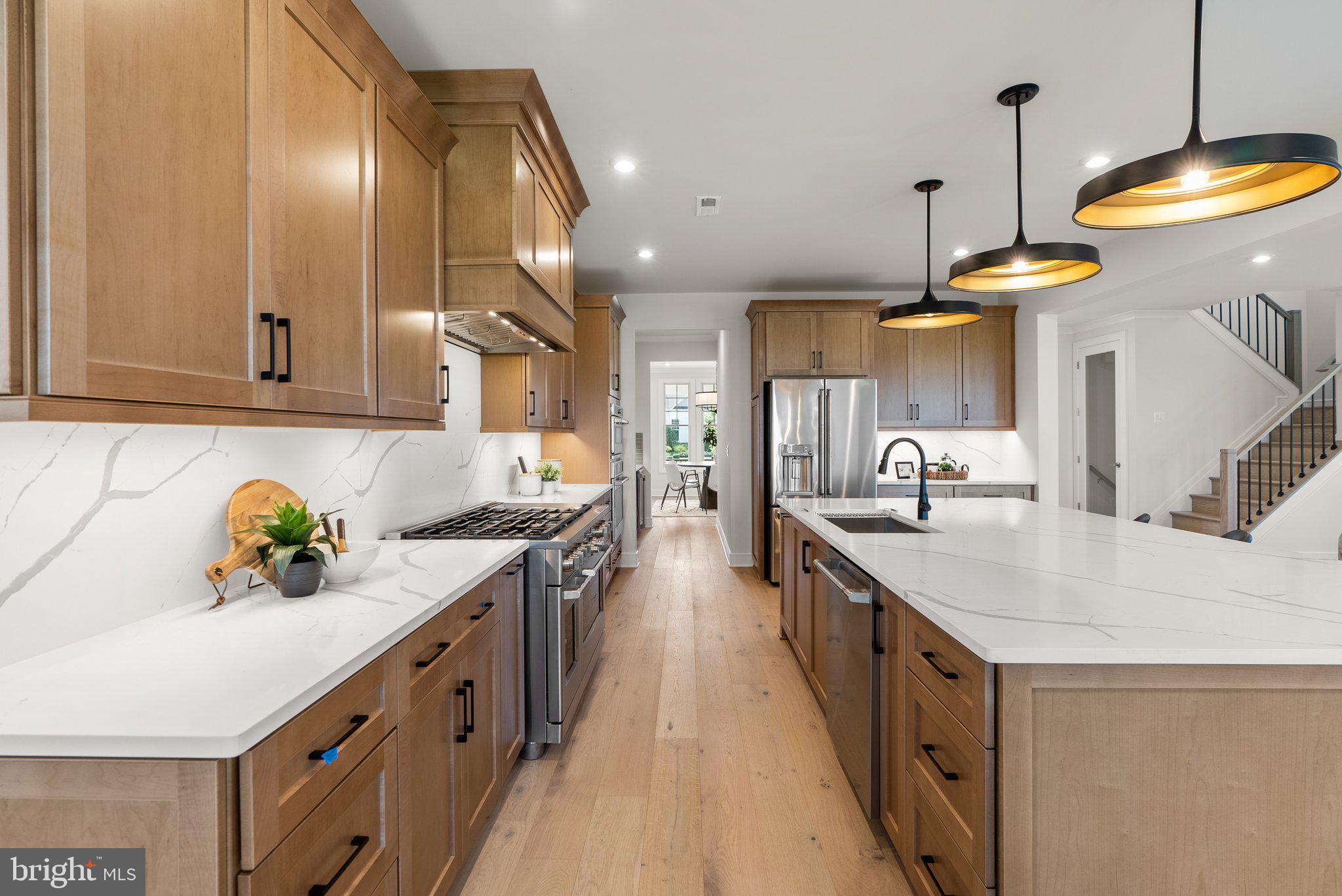 1002 Kalaris Pl SE