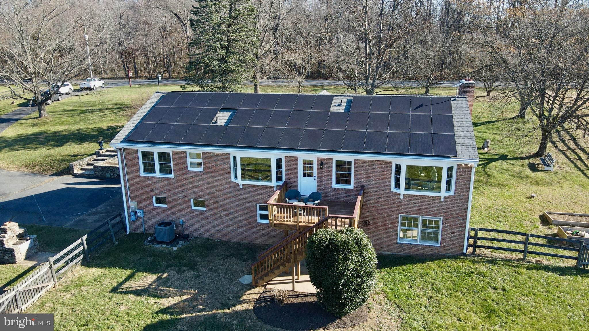 18985 Airmont Rd