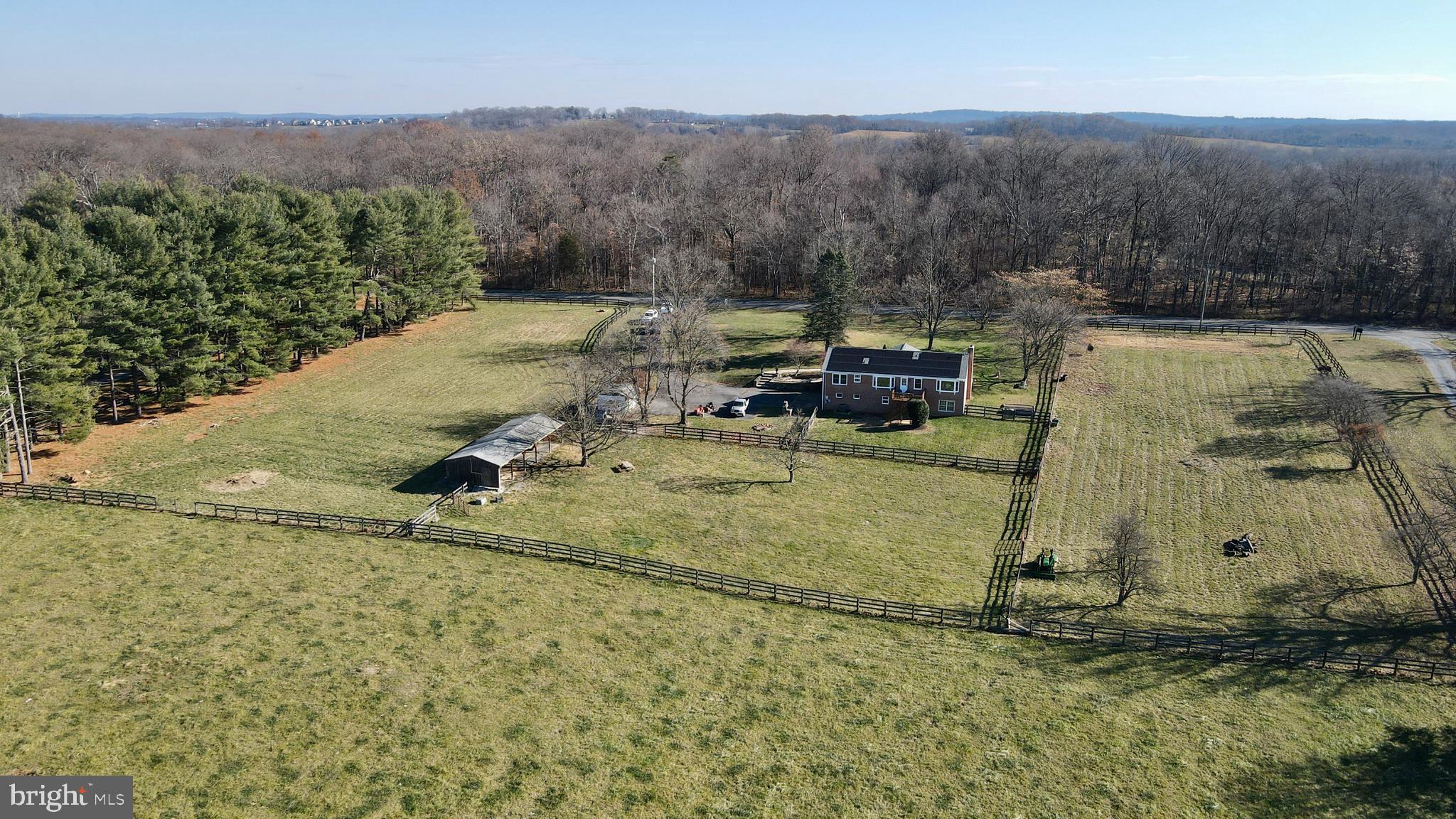 18985 Airmont Rd