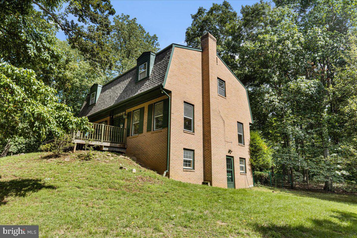 39233 Foxhill Rd