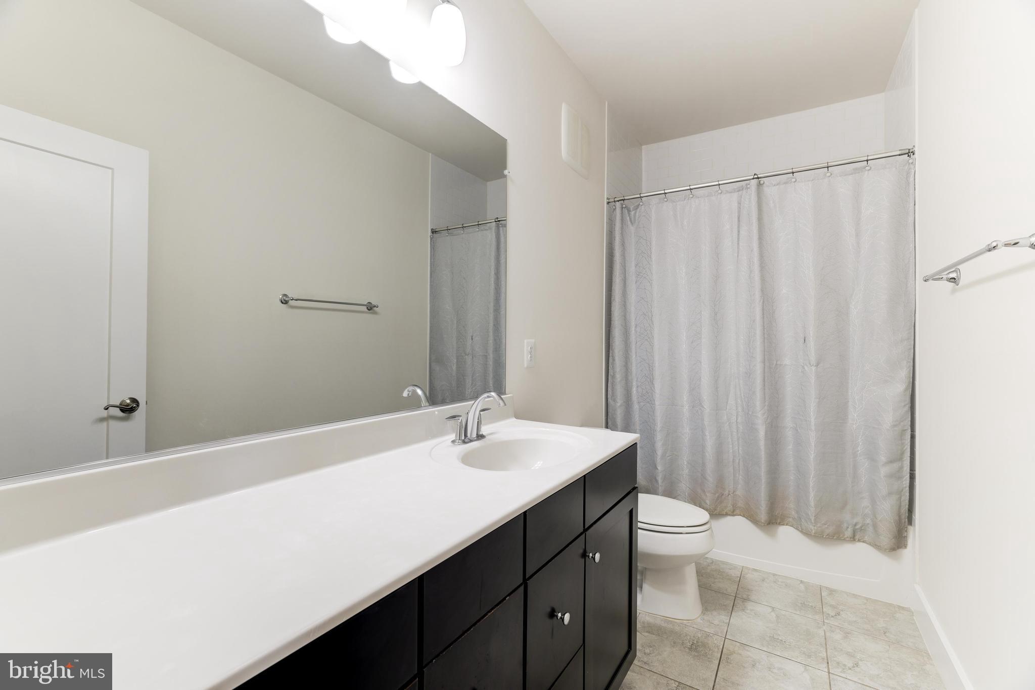 44750 TIVERTON SQ