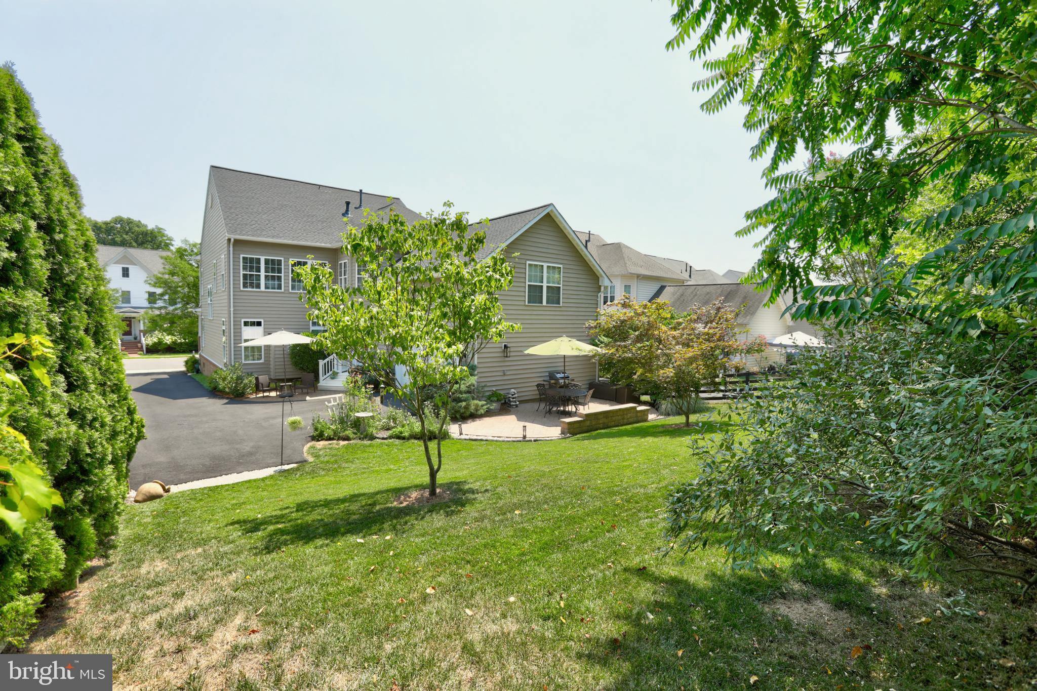 22417 Aging Oak Dr