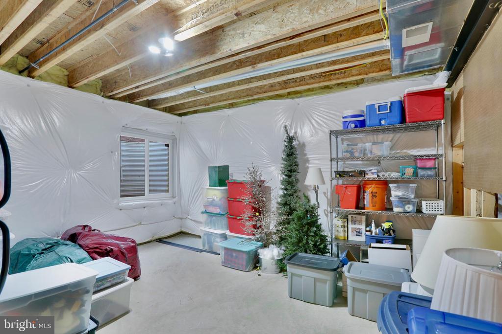 22417 Aging Oak Dr