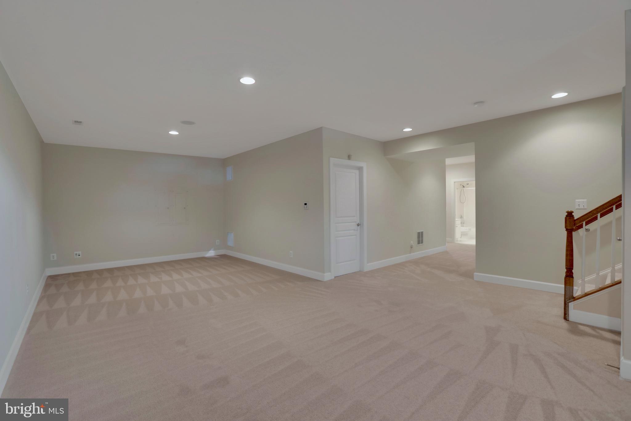 22417 Aging Oak Dr
