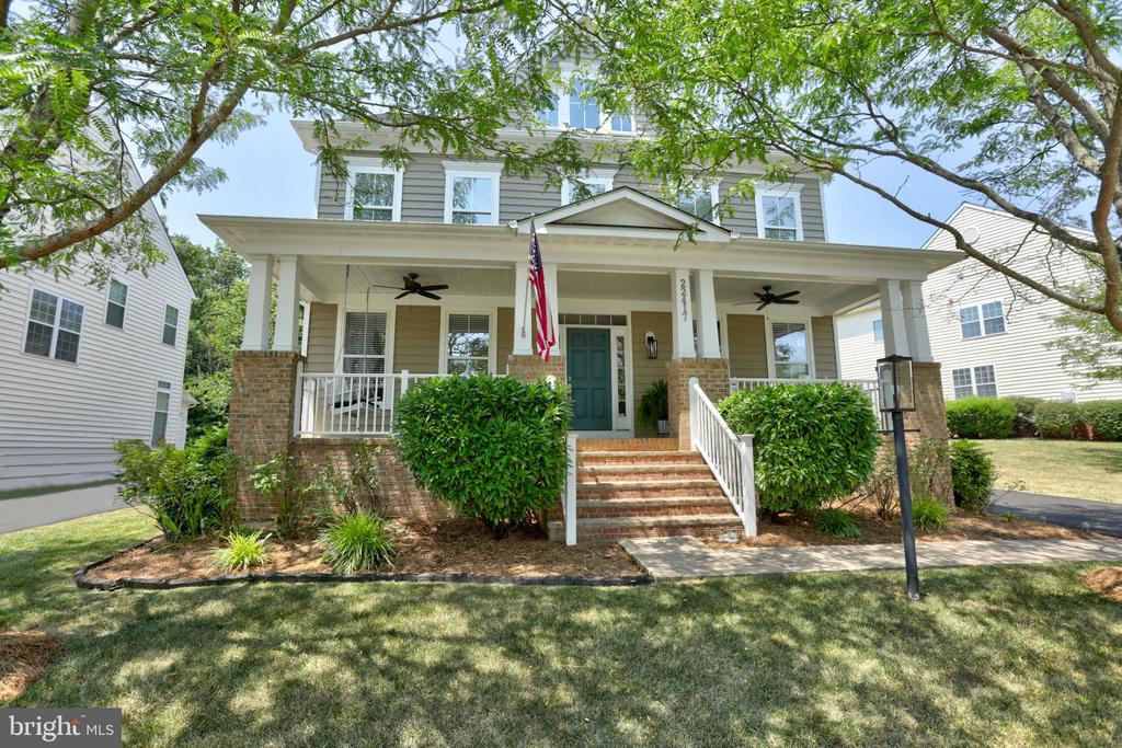 22417 Aging Oak Dr