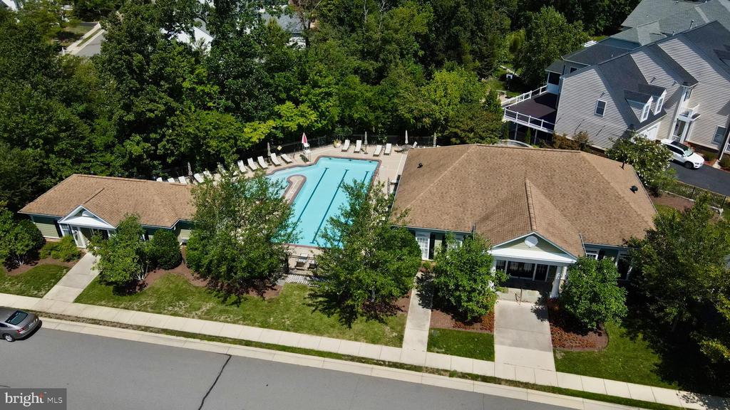 22417 Aging Oak Dr