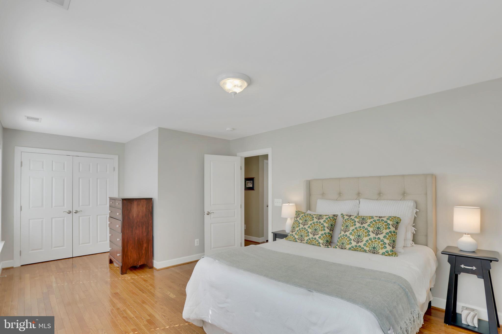22417 Aging Oak Dr