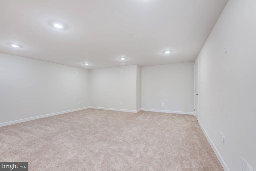 23438 Perry Knoll Ct