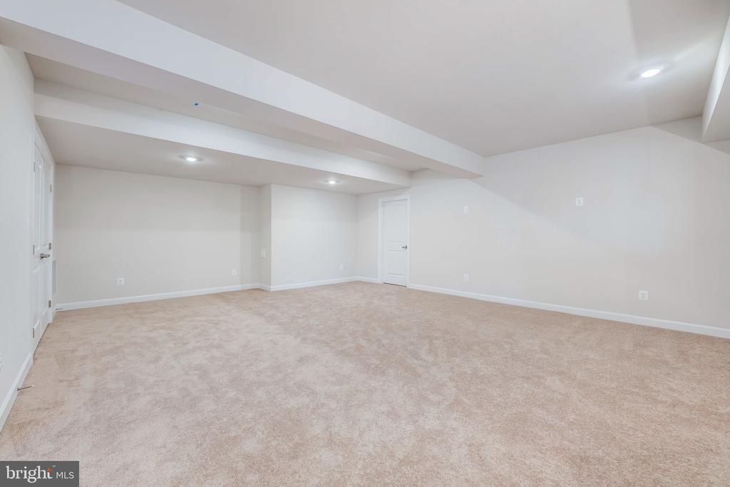 23438 Perry Knoll Ct