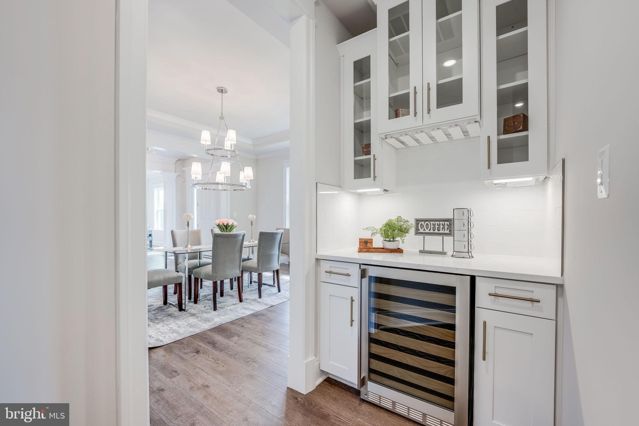 23438 Perry Knoll Ct