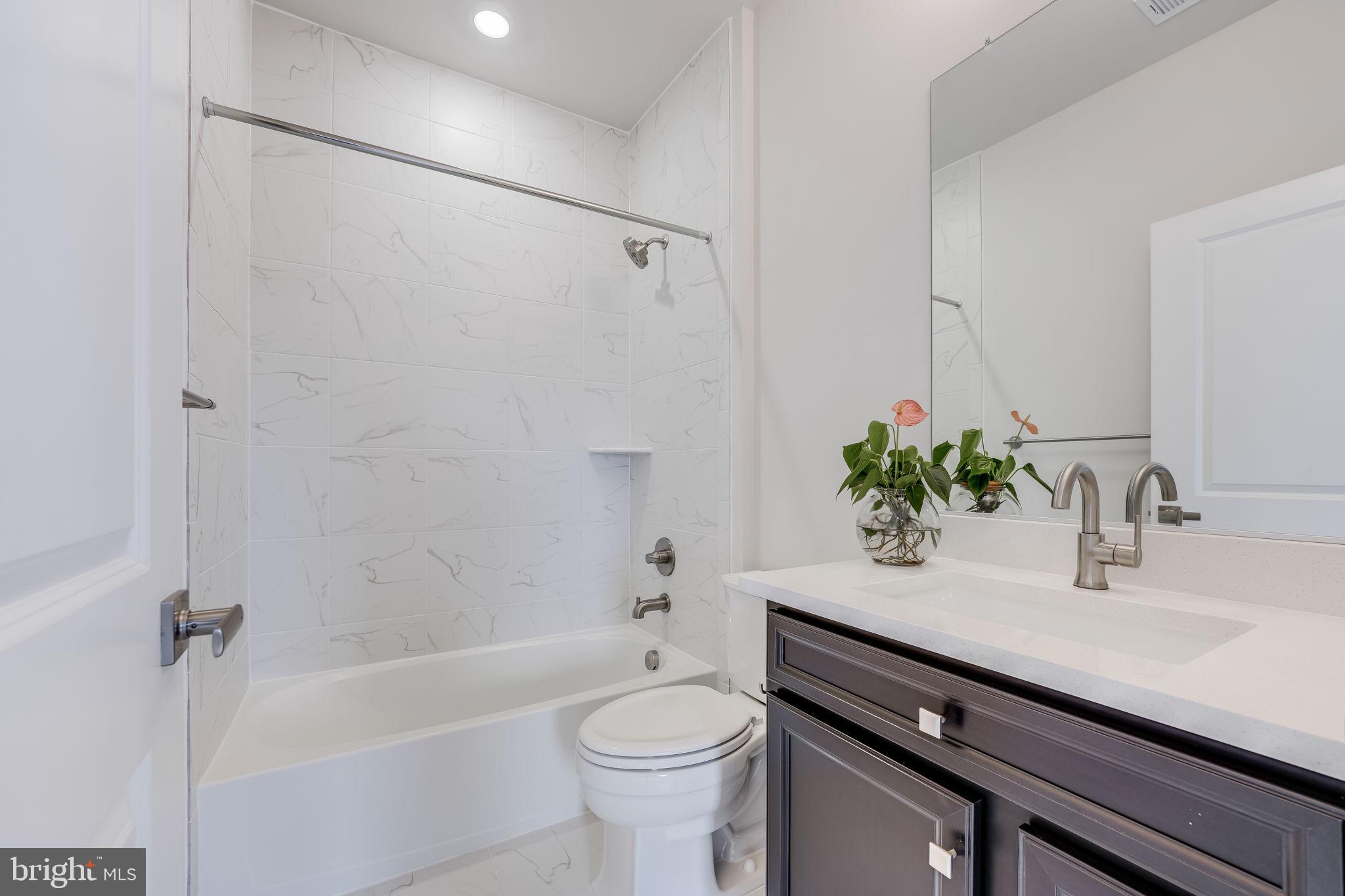 23438 Perry Knoll Ct