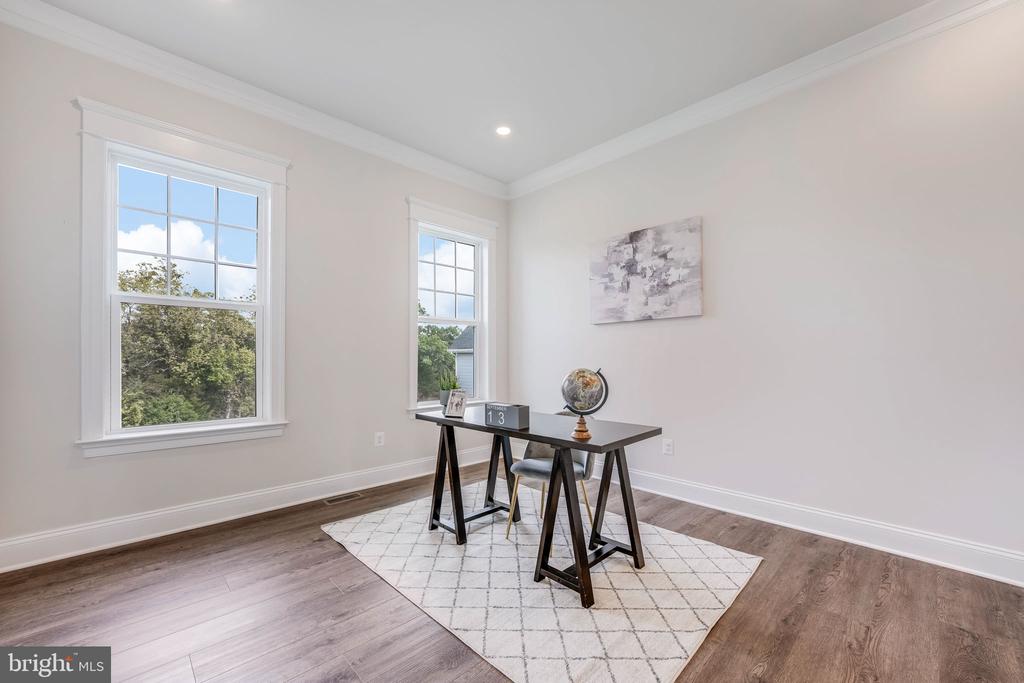 23438 Perry Knoll Ct