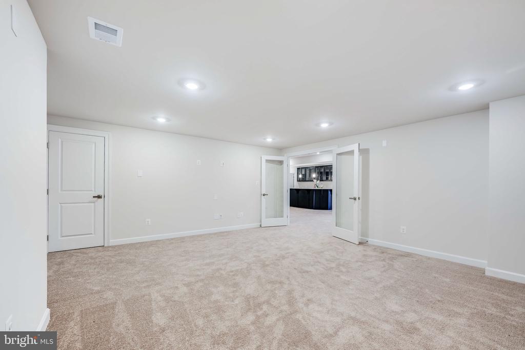 23438 Perry Knoll Ct