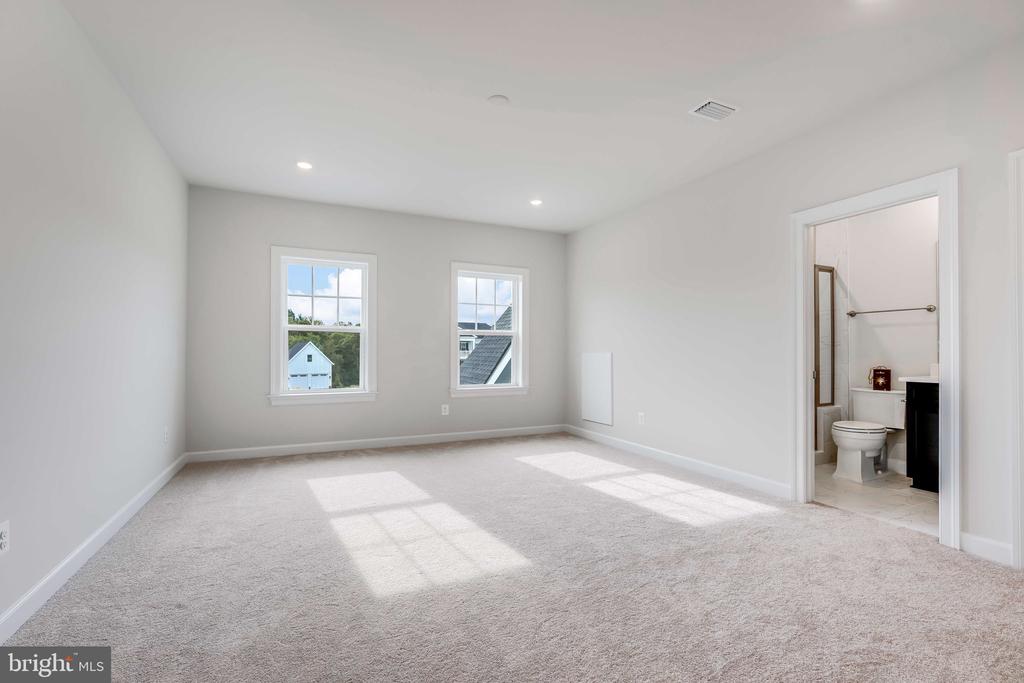 23438 Perry Knoll Ct