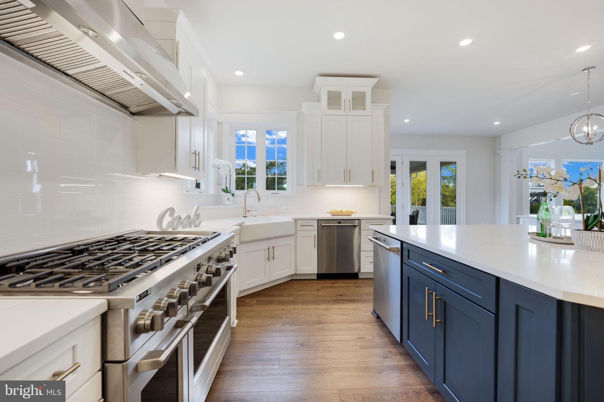 23438 Perry Knoll Ct