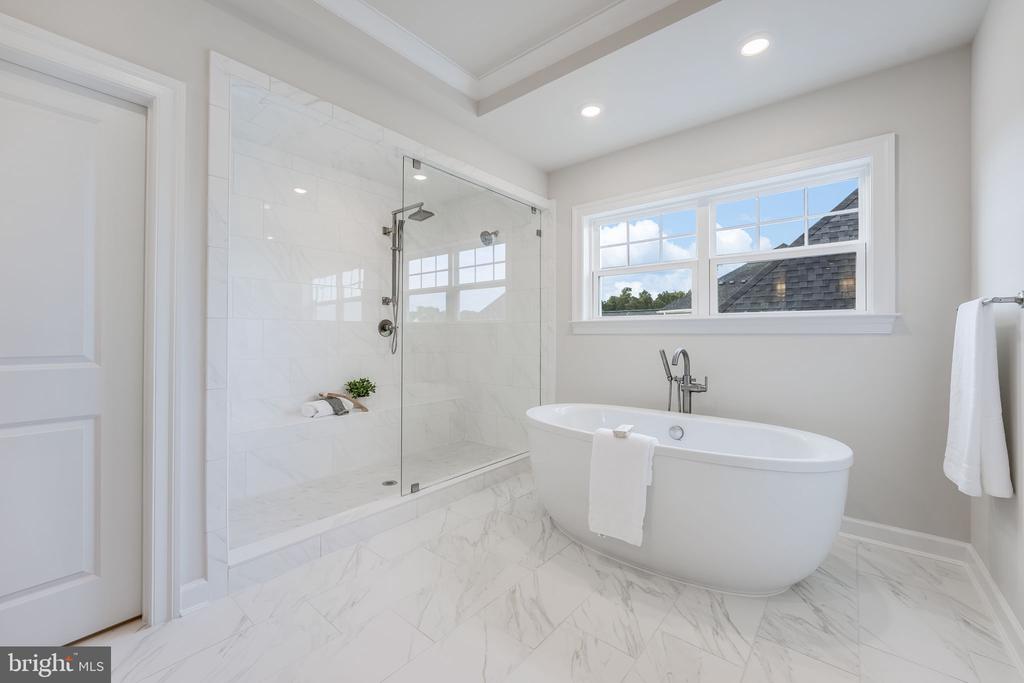 23438 Perry Knoll Ct