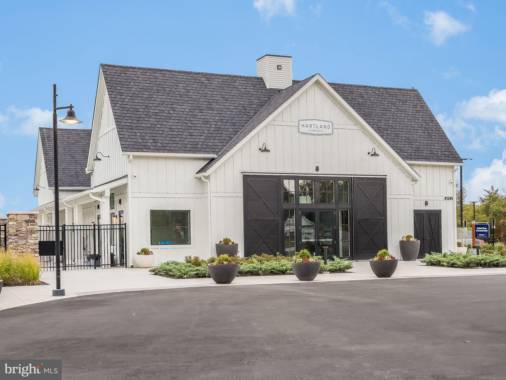 23438 Perry Knoll Ct