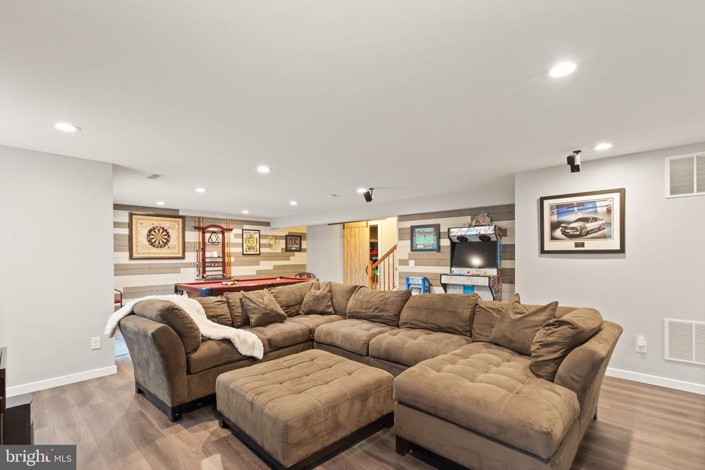 13421 Arcadian Dr