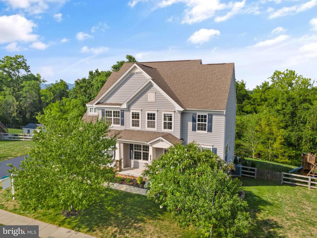 13421 Arcadian Dr