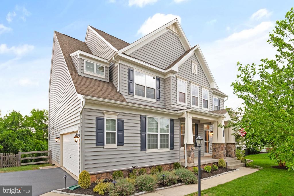 13421 Arcadian Dr