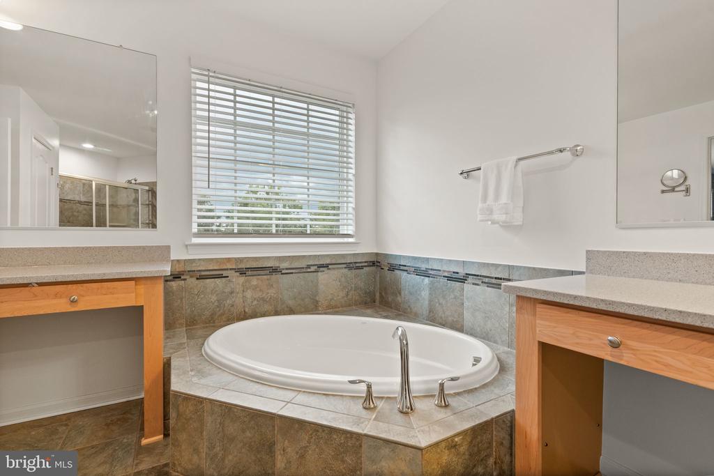 13421 Arcadian Dr