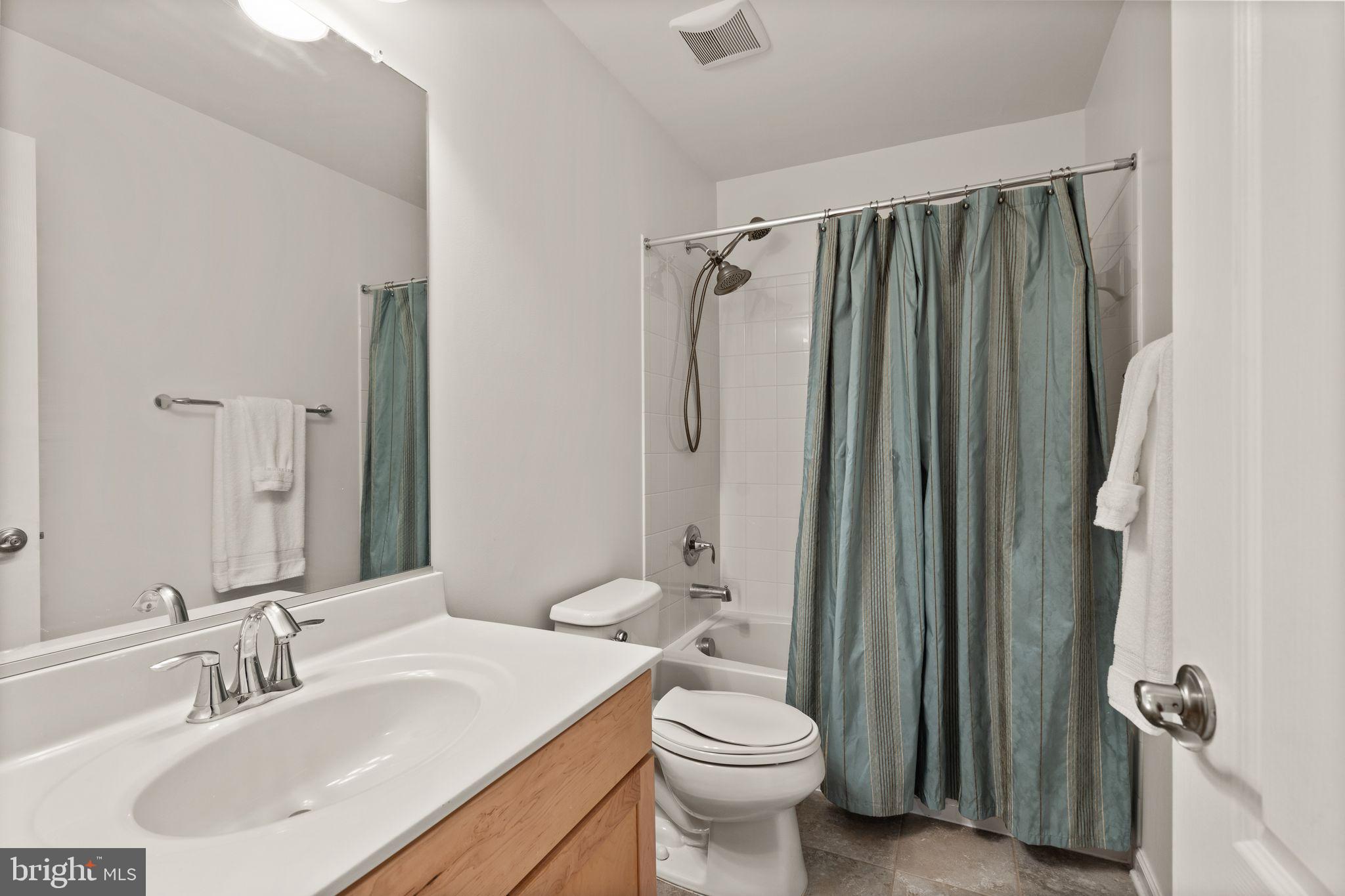 13421 Arcadian Dr