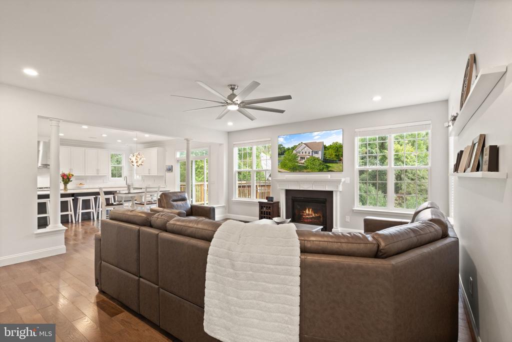 13421 Arcadian Dr