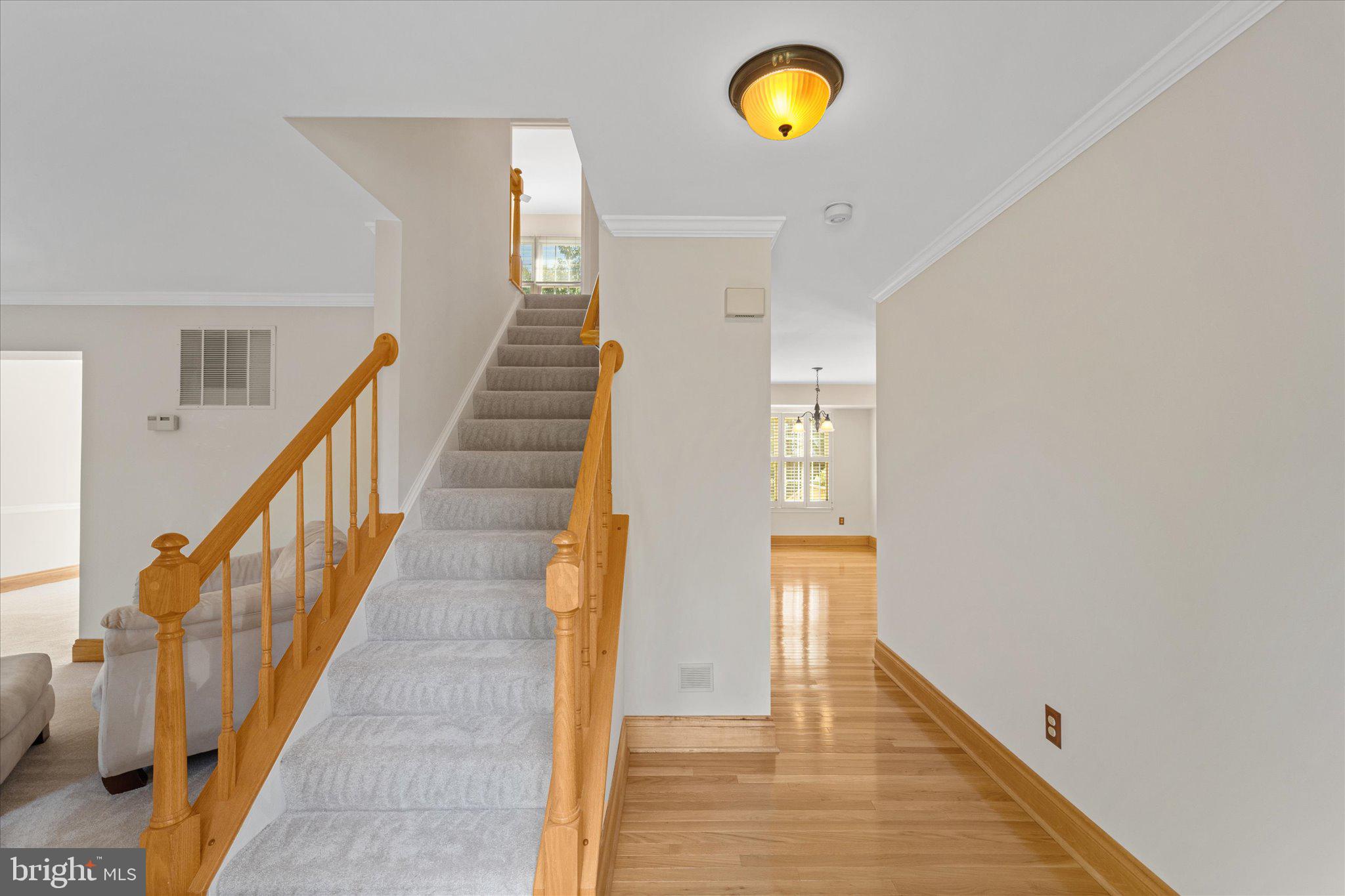 209 Foxborough Dr SW