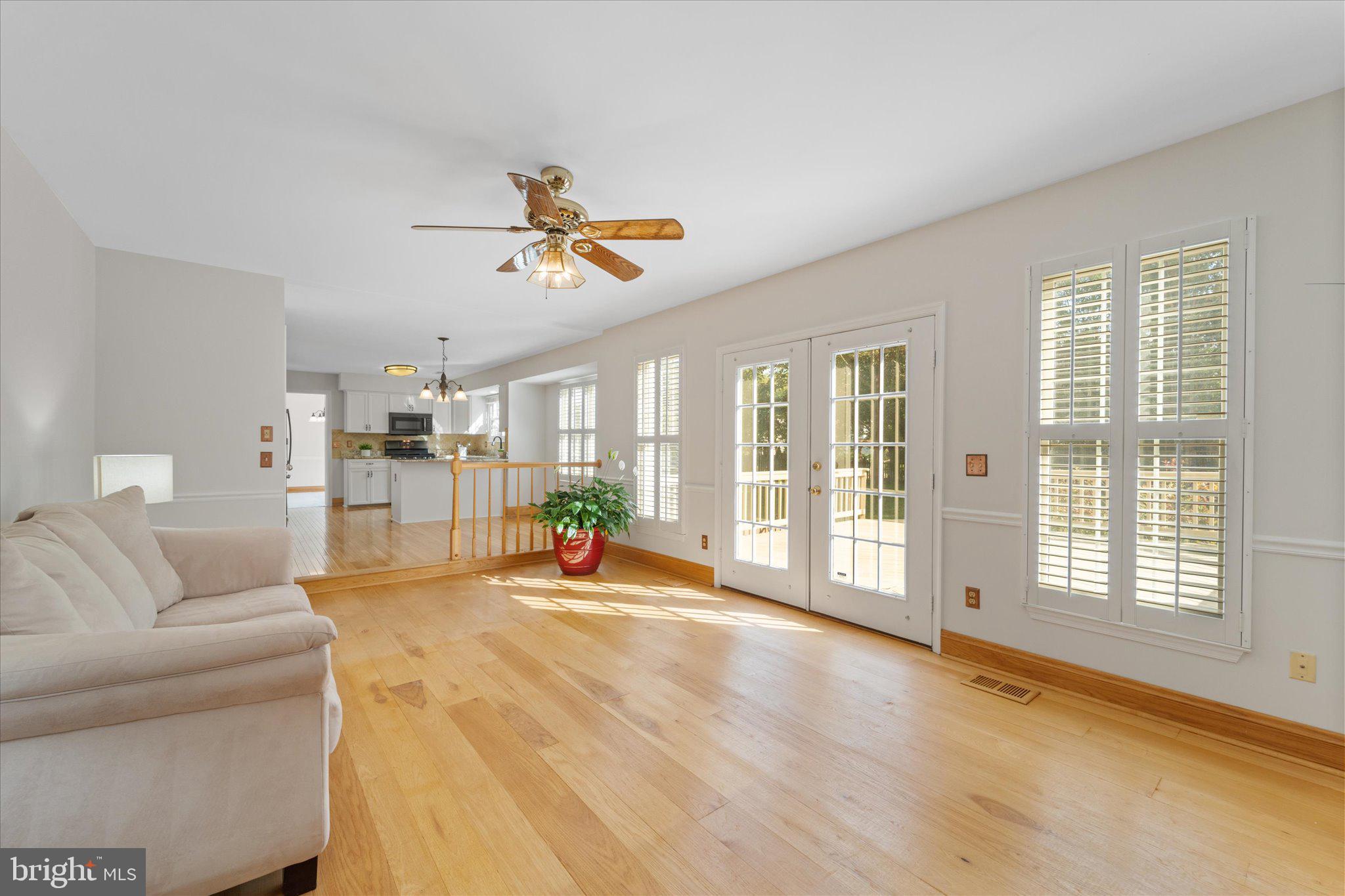 209 Foxborough Dr SW