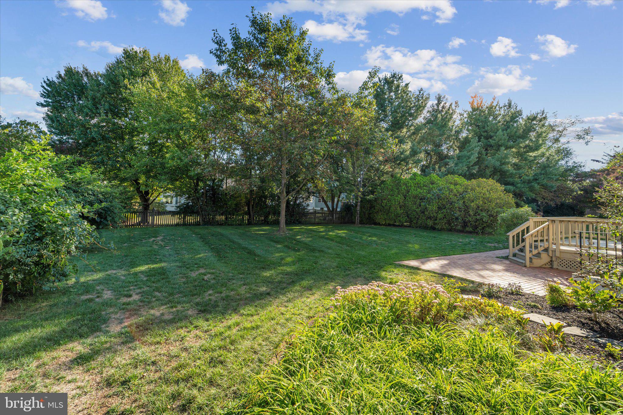 209 Foxborough Dr SW