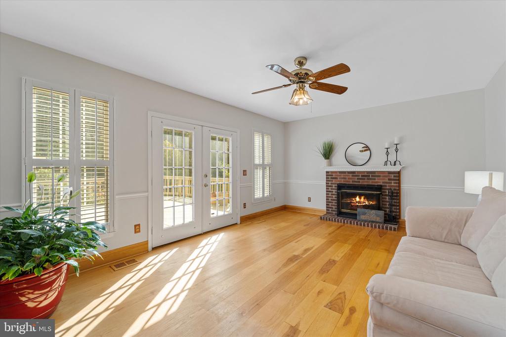 209 Foxborough Dr SW