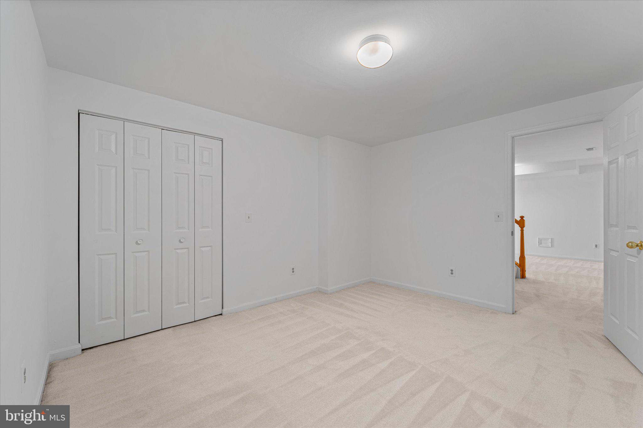 209 Foxborough Dr SW