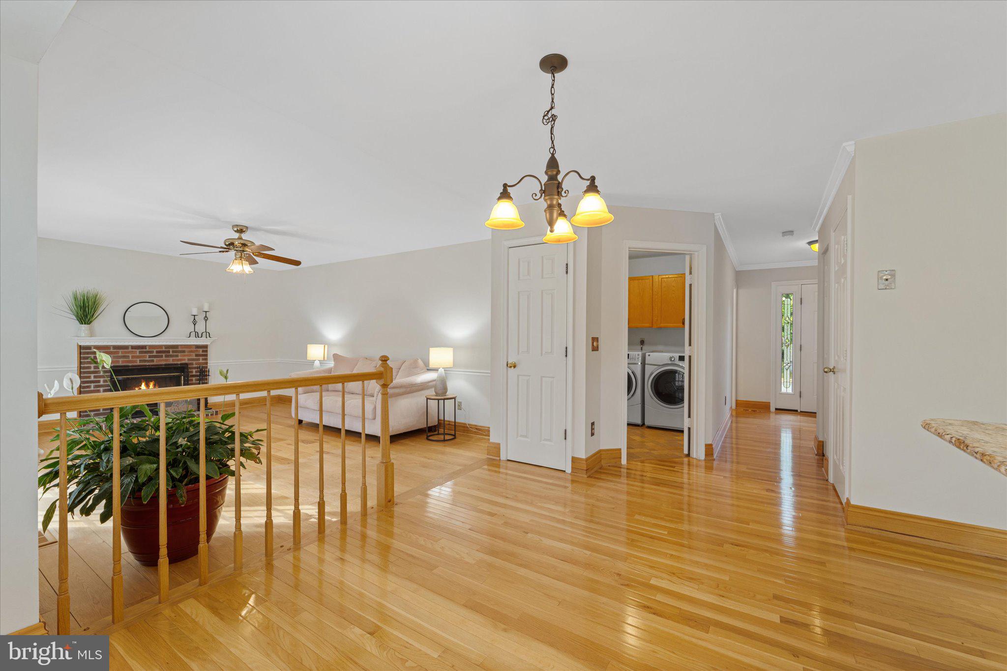 209 Foxborough Dr SW