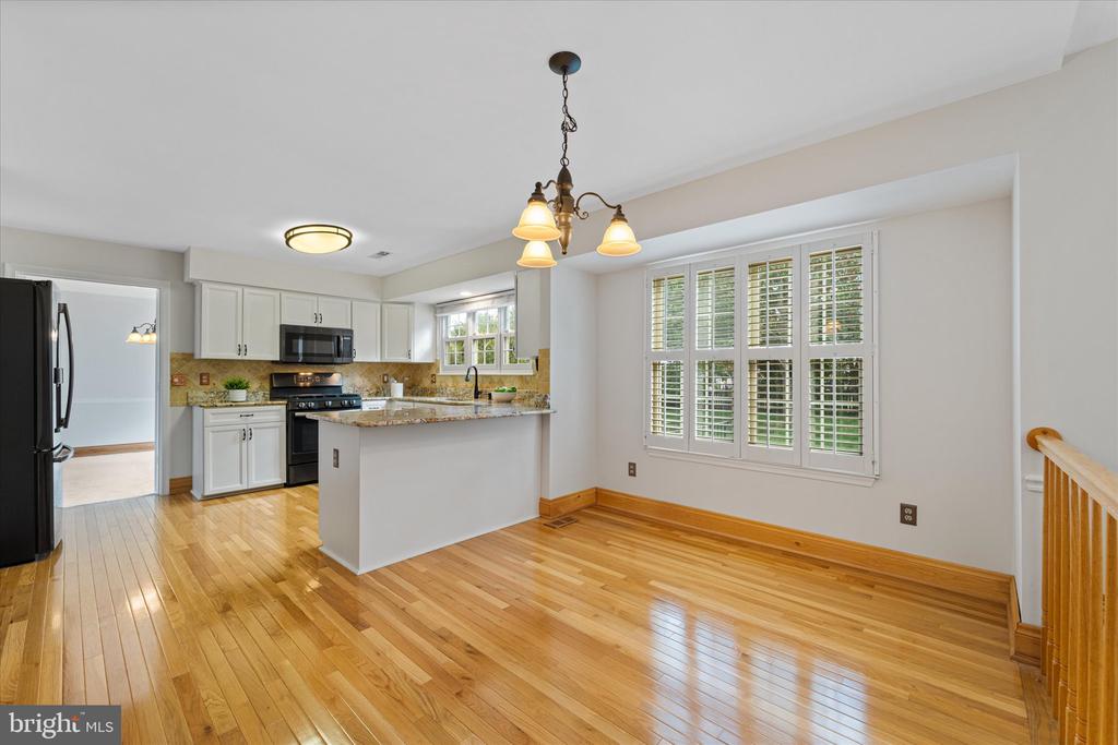 209 Foxborough Dr SW