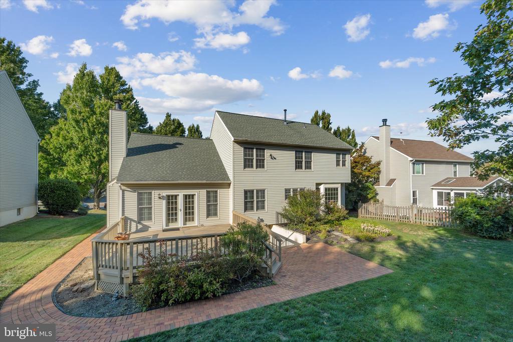 209 Foxborough Dr SW