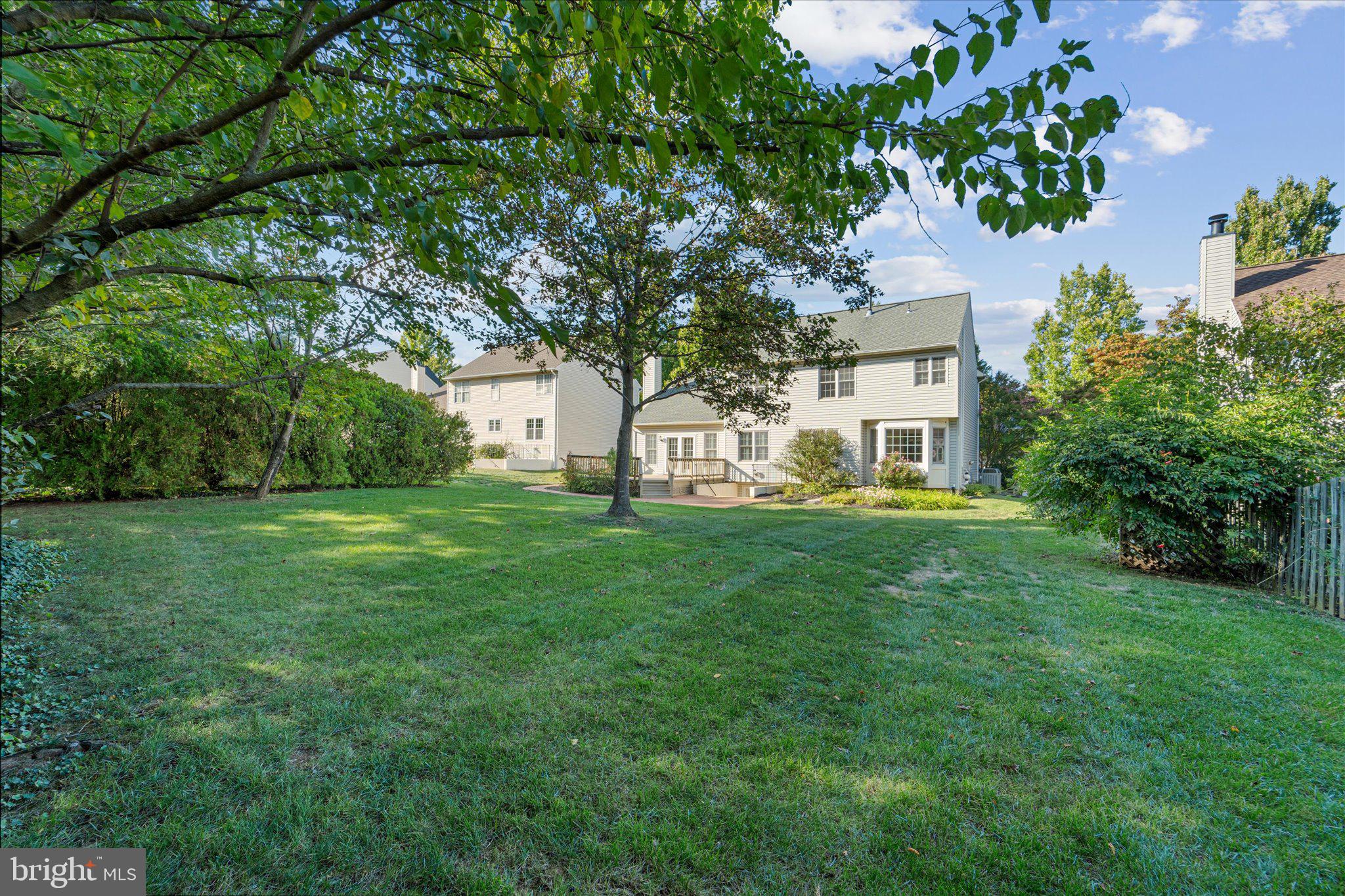209 Foxborough Dr SW