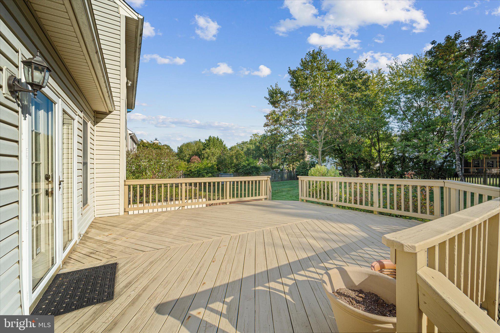 209 Foxborough Dr SW