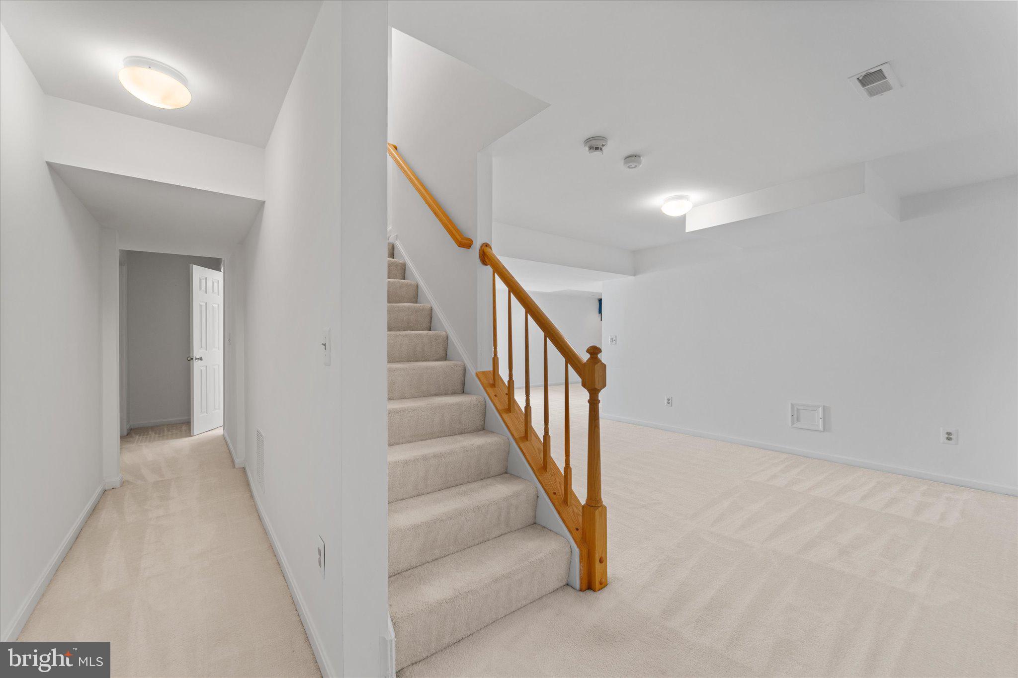 209 Foxborough Dr SW